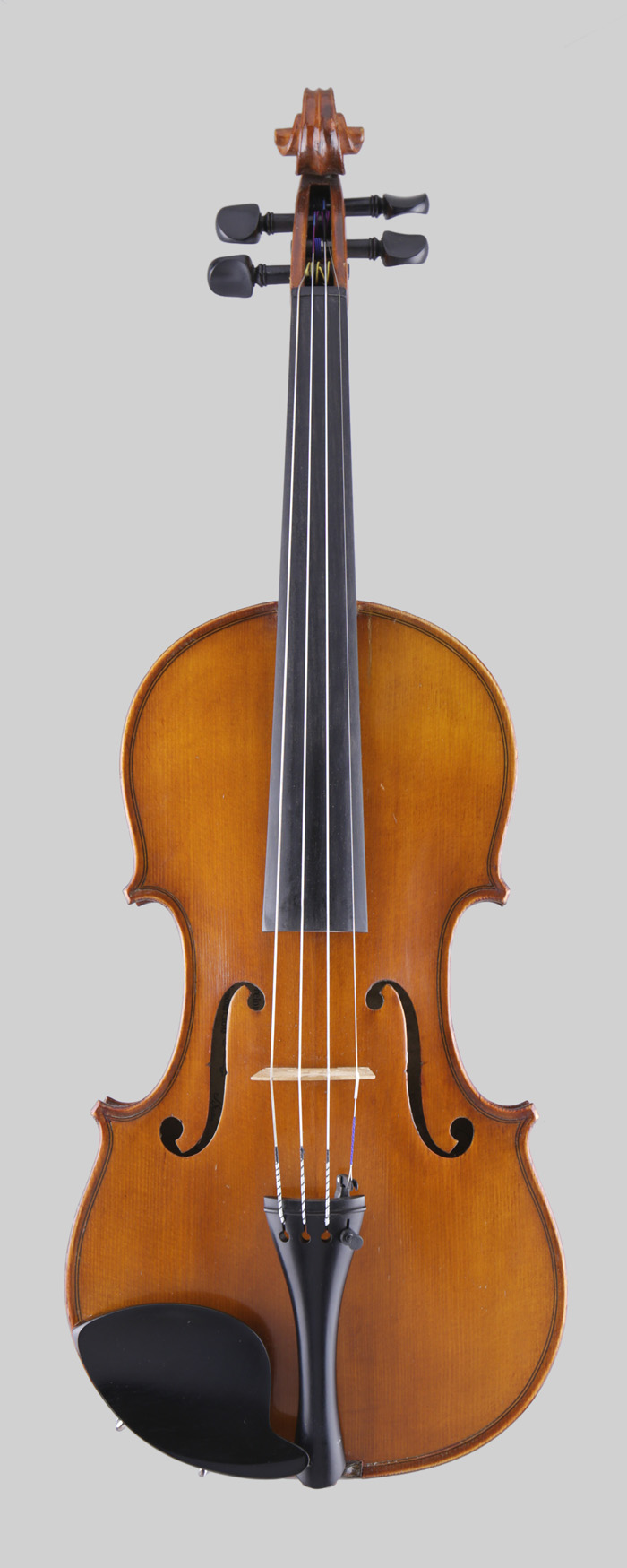 WP60 - A Breton violin